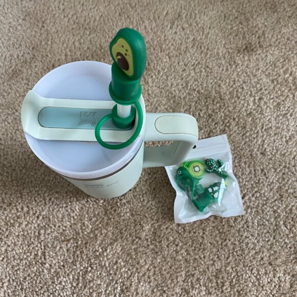 Stanley 30 oz Quencher Tumbler + Third-Party Straw Cap - Picture 2 of 8